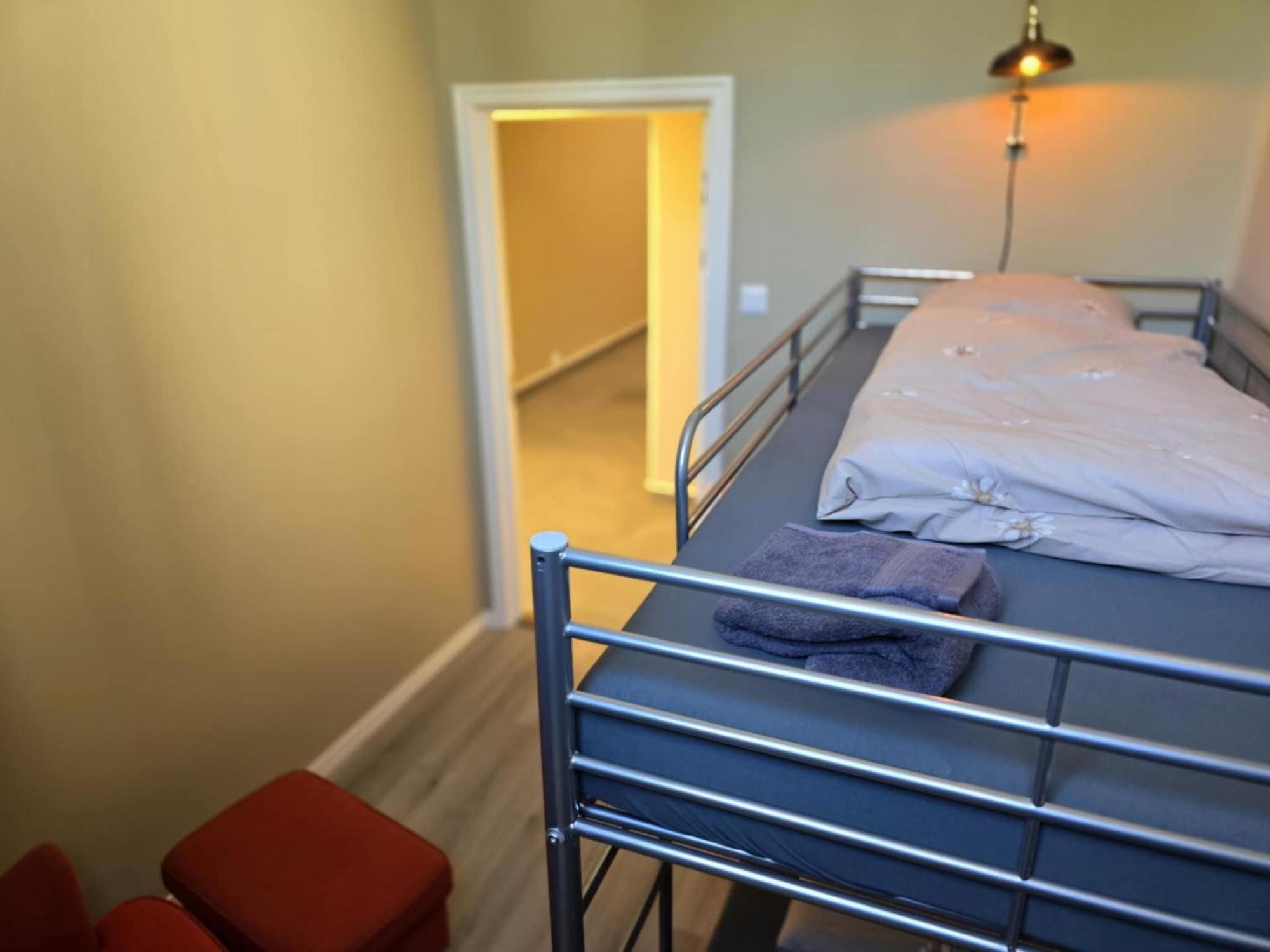 Stora Ekeberg Vandrarhem Axvall Bagian luar foto